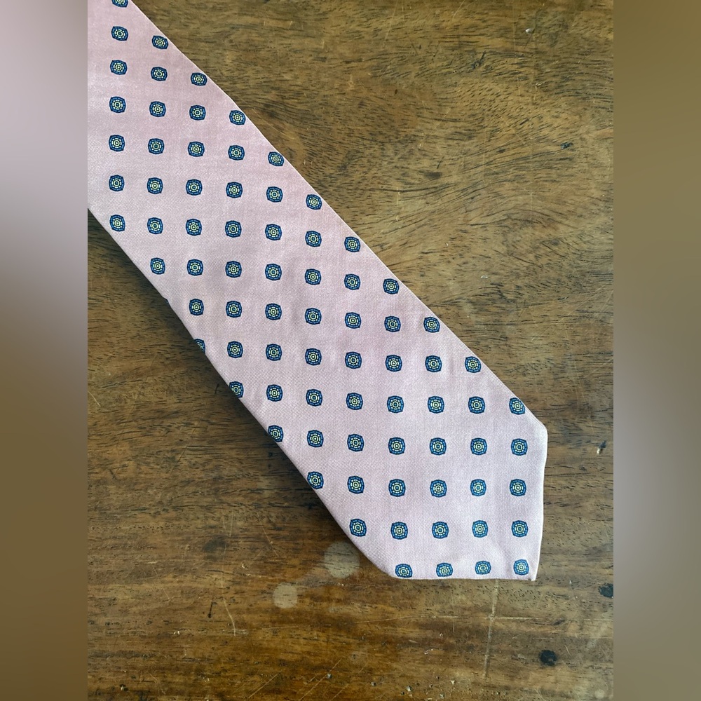 Vtg Egon Von Furstenberg 100% Silk Neck Tie Mens Pink Classic USA 58”
